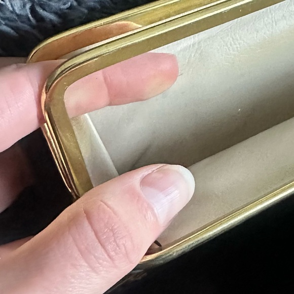 On-Trend Vintage Cow Leather & Hide Wallet - Picture 6 of 8